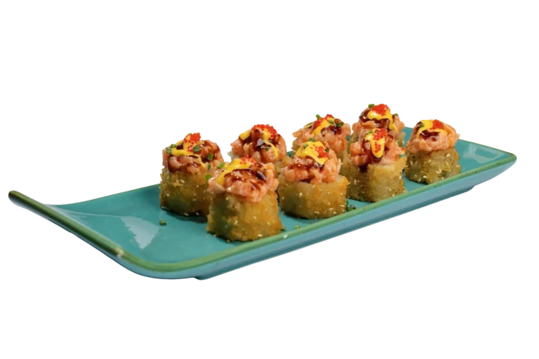 Uramaki Spicy Salmon Cake